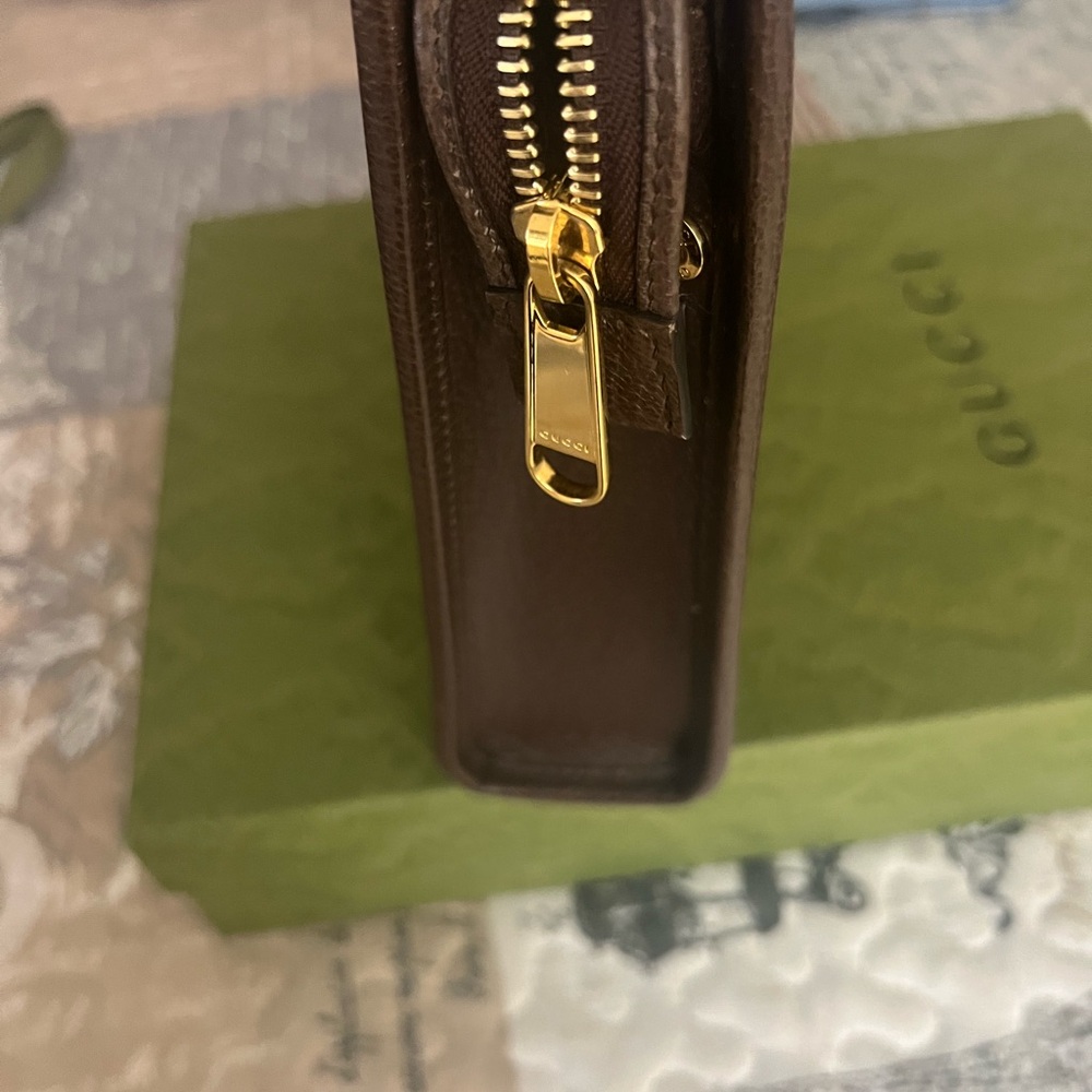 Gucci Beige and Brown GG Canvas Pouch - Picture 4 of 11